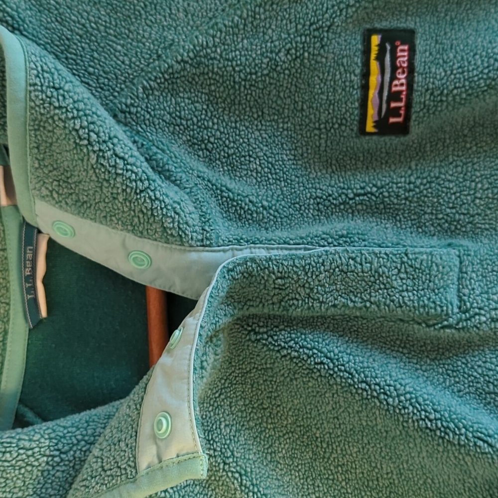 L.L. Bean fleece shirt - Picture 6 of 8